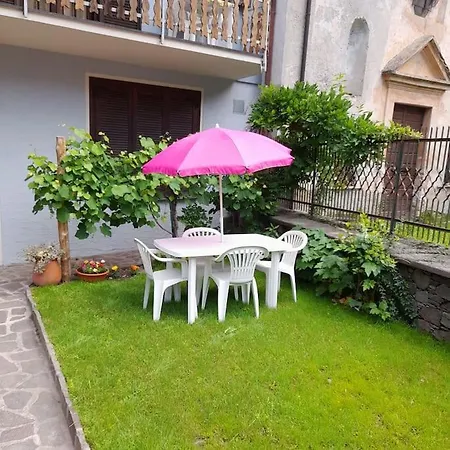 Feriehus La Vecchia Fontana, Curcio Casa Con 2 Da Letto *