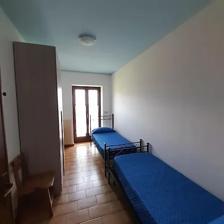 Feriehus La Vecchia Fontana, Curcio Casa Con 2 Da Letto *