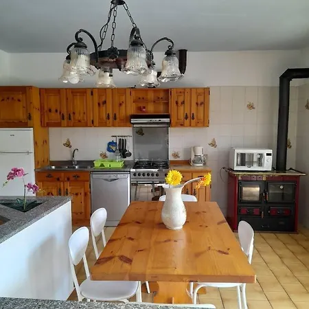 La Vecchia Fontana, Curcio Casa Con 2 Da Letto בית נופש קוליקו